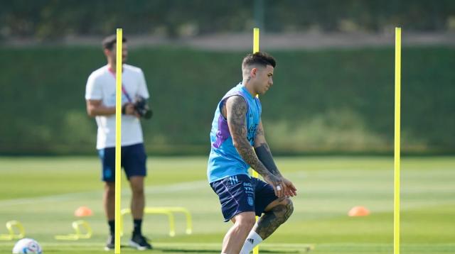 星空体育官网-【前瞻】阿根廷队恩佐上位 变阵三中卫决战波兰？