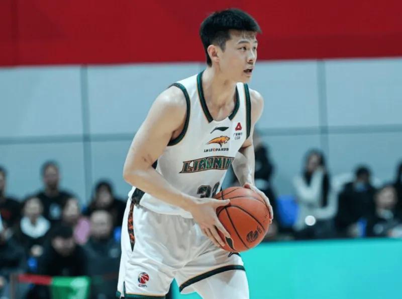 辽宁2将打强队太吃力！王岚嵚组织与得分全垮，付豪进攻失灵了！