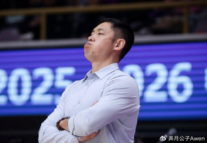 星空体育官网-两战狂输52分！带队18战11负，CBA本赛季第6位下课主帅浮出水面|北控|张庆鹏|格兰|廖三宁|闵鹿蕾_新浪体育_新浪新闻